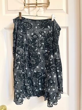 Black floral 212 collection skirt